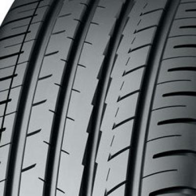 Yokohama BluEarth-GT (AE51J) 195/50 R19